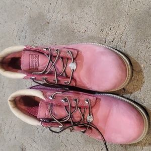 Pink Women's Timberland Nellie chuck boots. 6.5